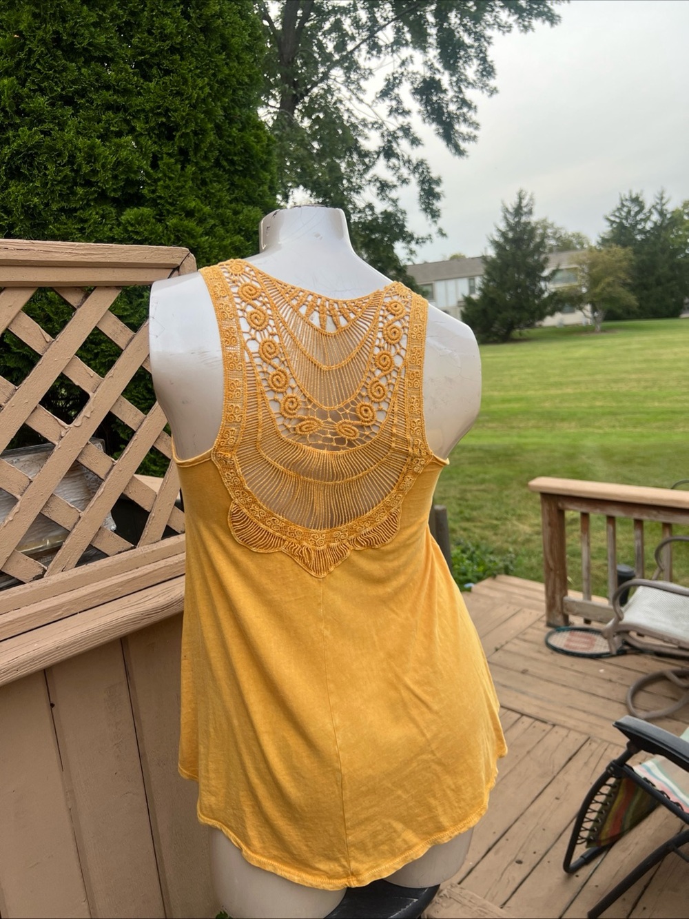 UMGEE Yellow Lace Tassel Tie-Front V-Neck Sleeveless Tank Top Size M/L Oversized - Picture 2 of 10